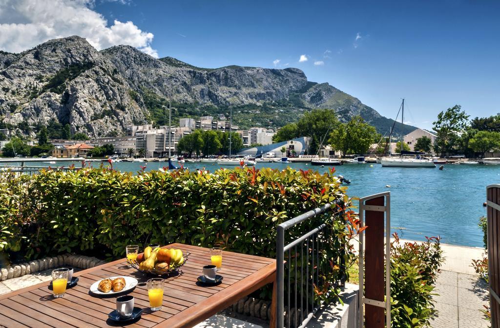 Apartment Lejo Omiš Buitenkant foto